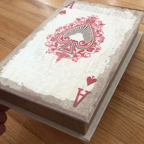 Faux Book for hiding treasures “White Magic” - Picture 5 of 6